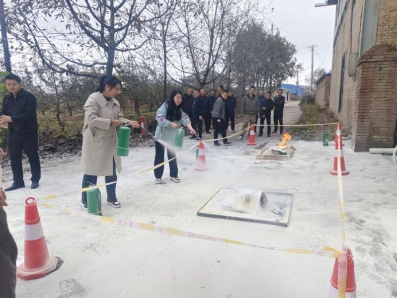 博鱼（中国）成功举办“强化安全意识，共筑消防防线” 消防安全演练活动